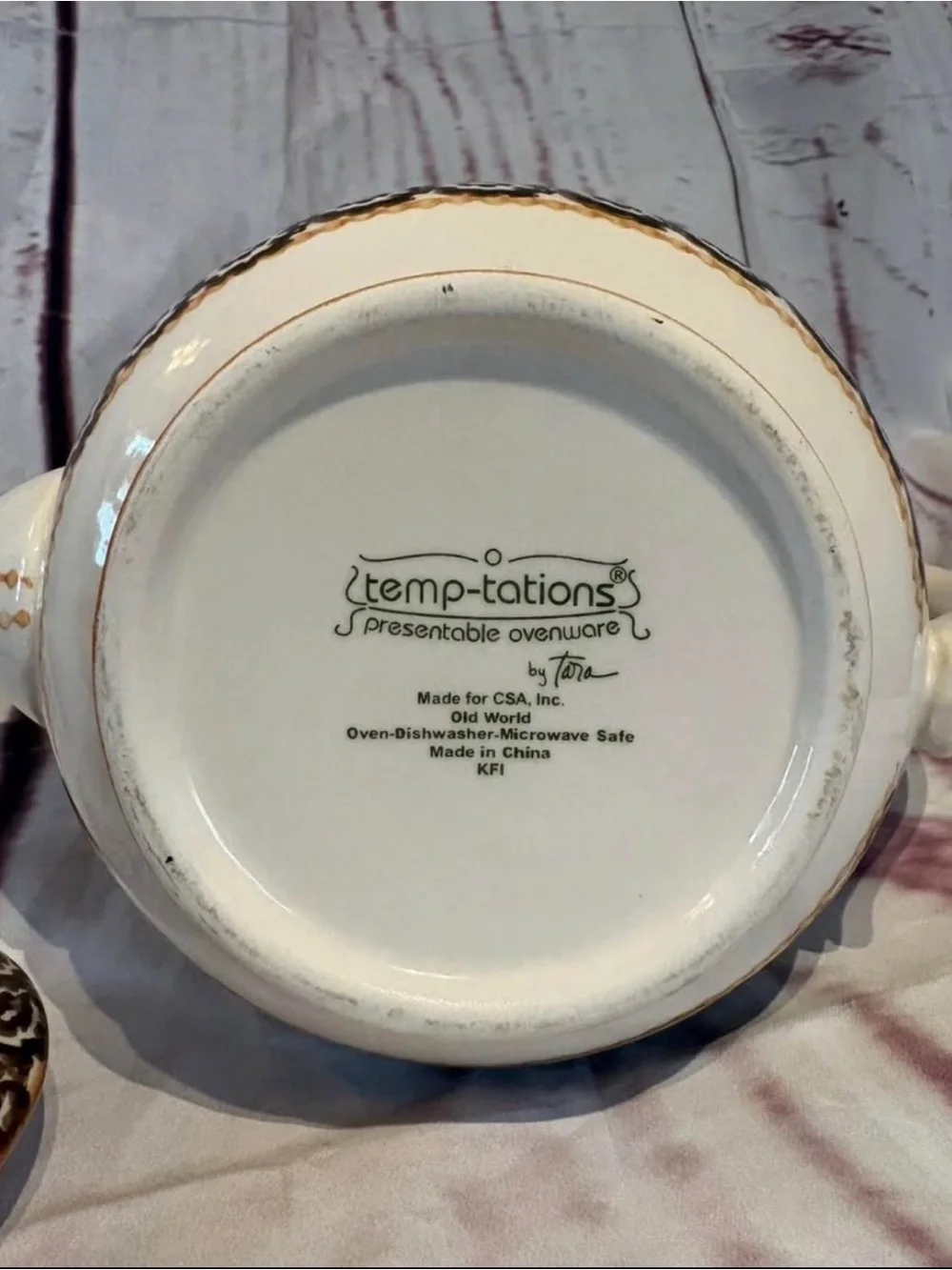 Temp-tations by Tara , Ceramic Teapot with Autumn Leaf & Acorn Motif - Brown